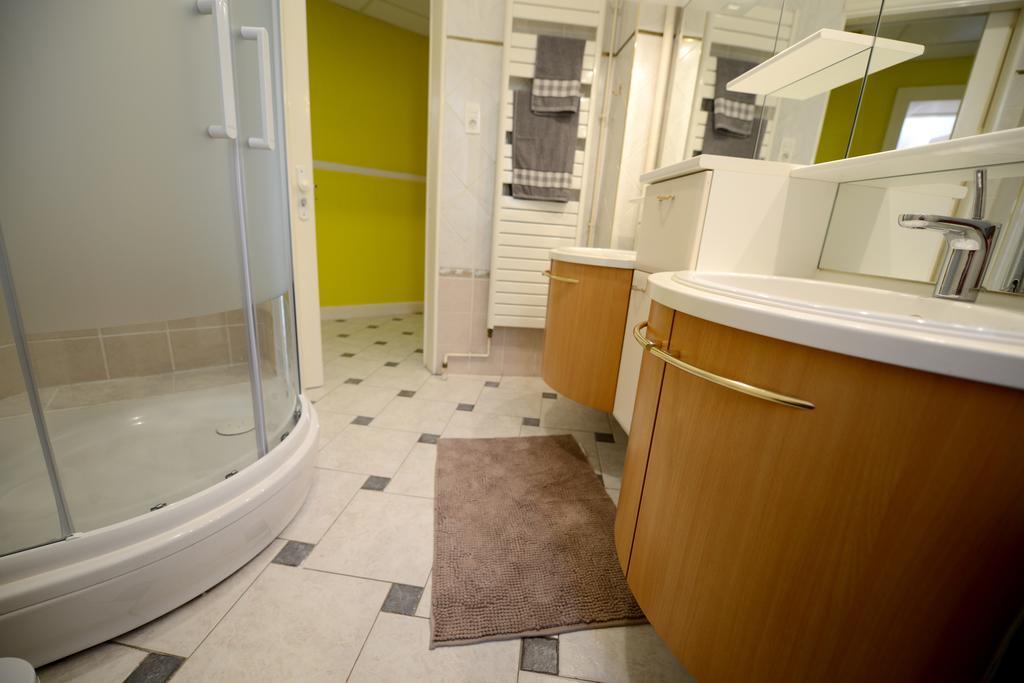 De L'austrasie Apartment